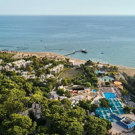 Robinson Pamfilya אתר נופש 4*