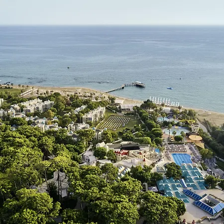 Üdülőközpont Robinson Pamfilya 4*