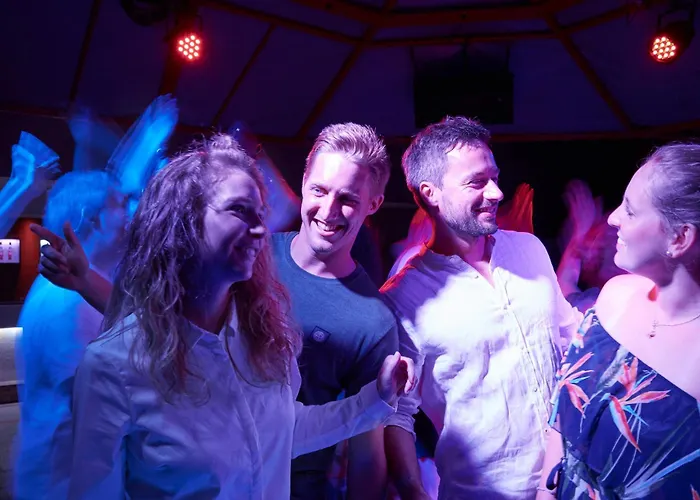 Robinson Pamfilya 4*