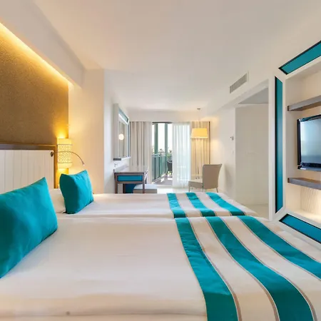 Robinson Pamfilya Rezort