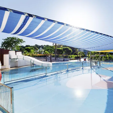 Rezort Robinson Pamfilya Side