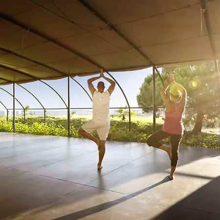 Rezort Robinson Pamfilya 4*