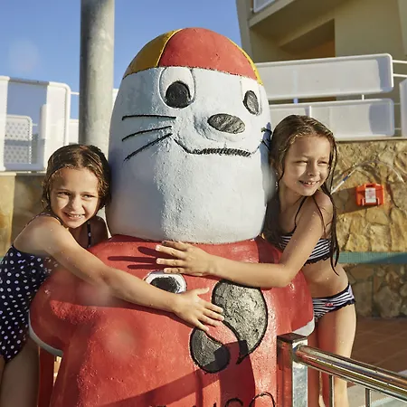 Robinson Pamfilya リゾート