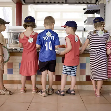 リゾート Robinson Pamfilya シダ