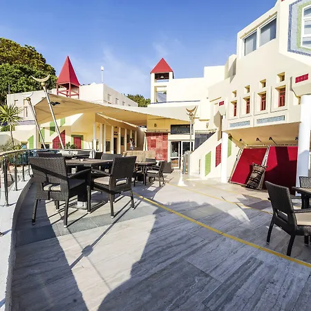 Robinson Pamfilya 4* シダ