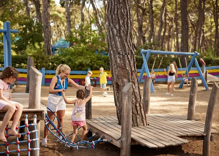 منتجع Robinson Pamfilya