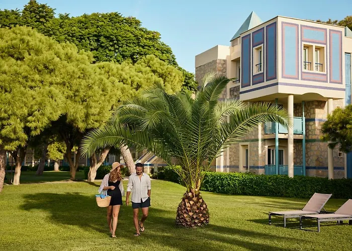 Robinson Pamfilya 4* Side