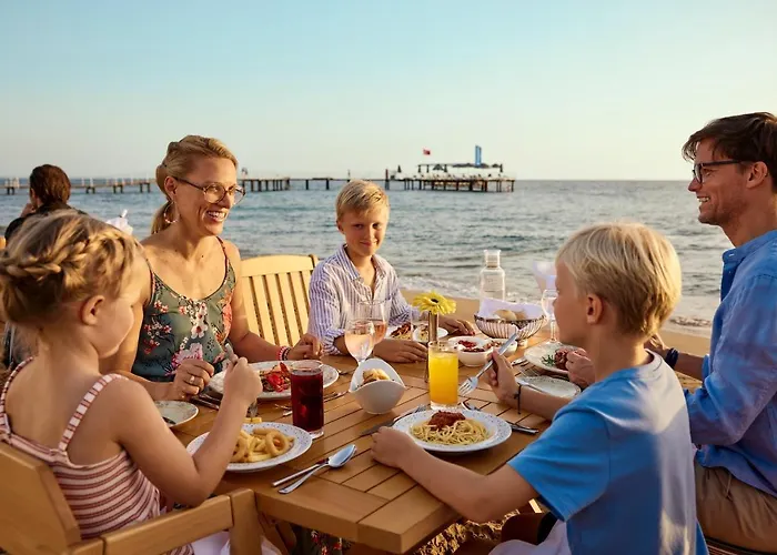 منتجع Robinson Pamfilya سيدي