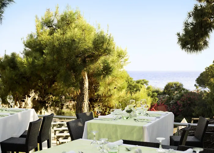 Rezort Robinson Pamfilya 4*