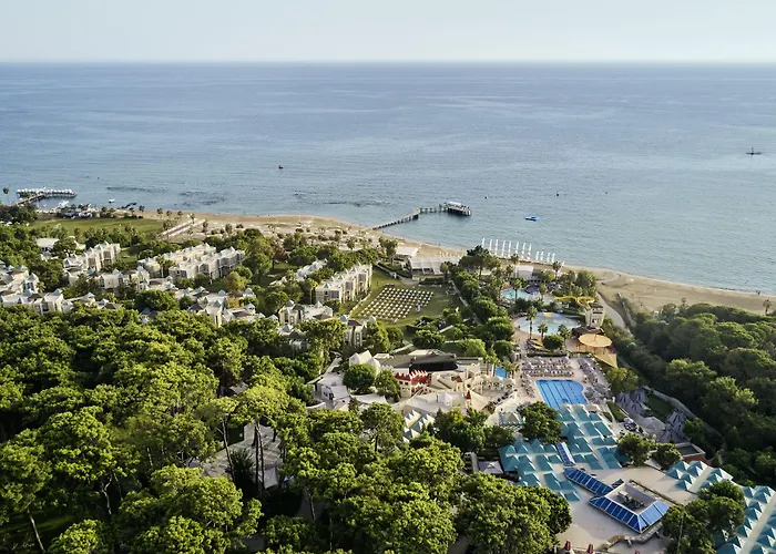 Semesteranläggning (resort) Robinson Pamfilya 4*