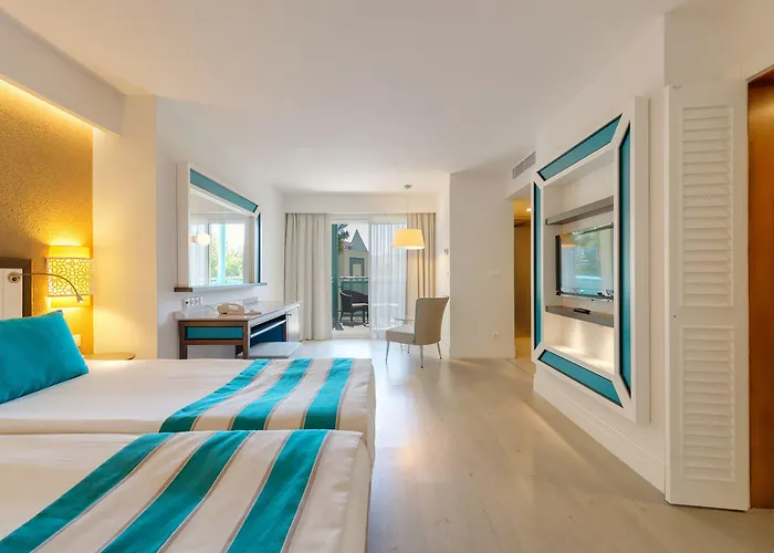 Robinson Pamfilya Station touristique